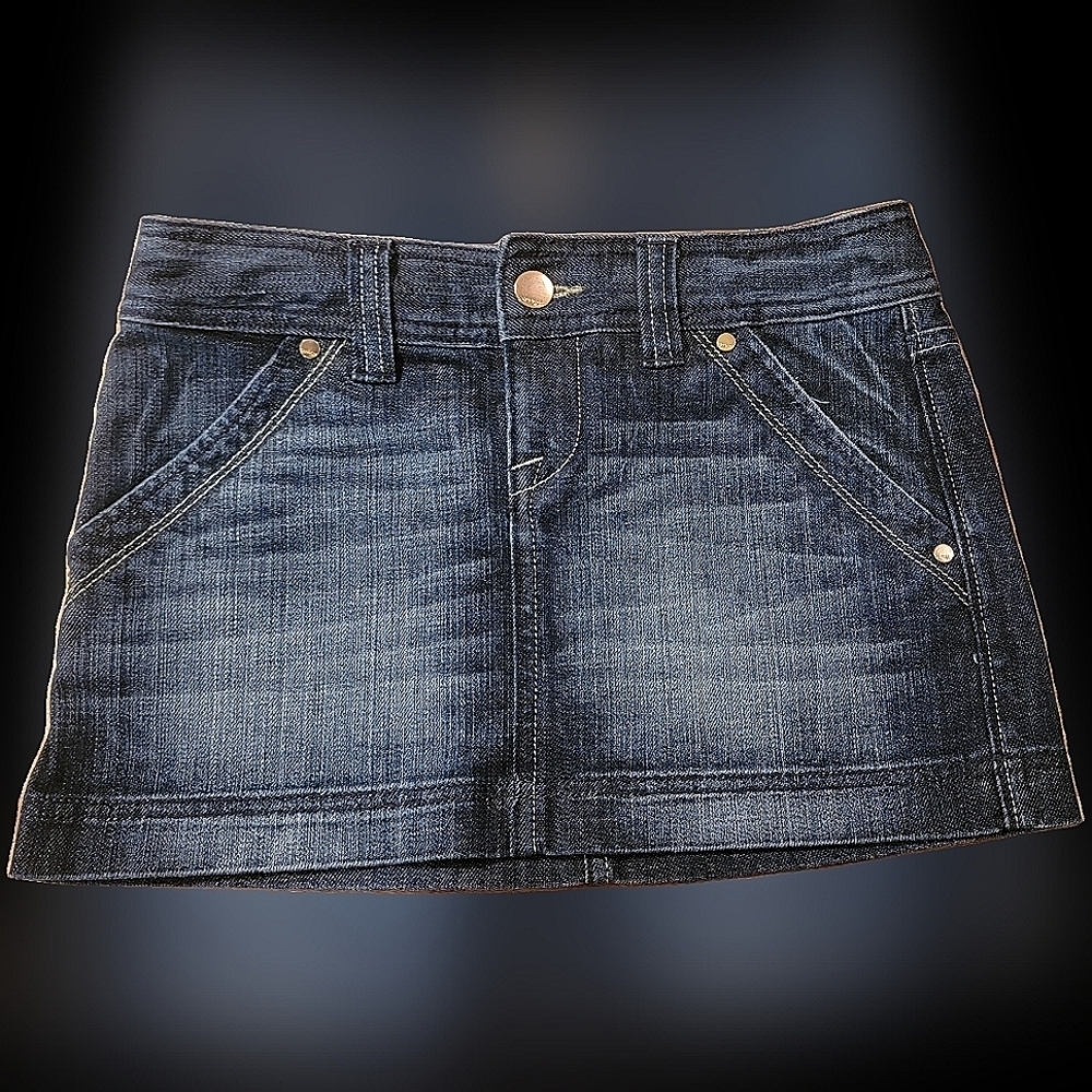 Like new, Express denim skirt, Size 0
